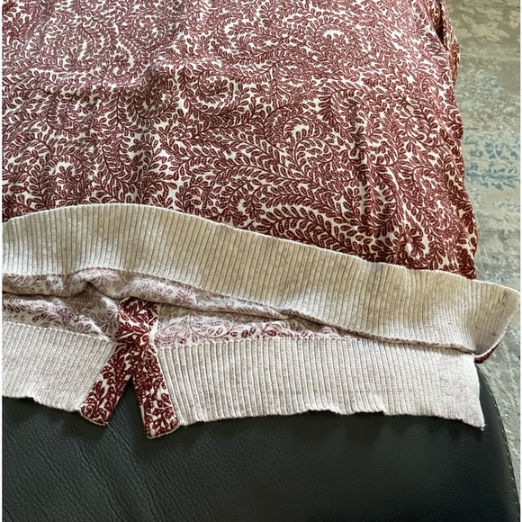 Loft Cardigan buttons in the back - Picture 3 of 4